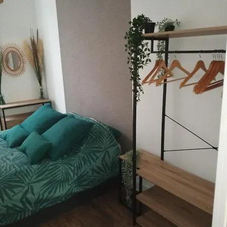 Le Sparnacien 2 To 4 People Apartamento